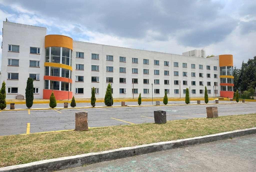 Howard Johnson By Wyndham Toluca Bagian luar foto