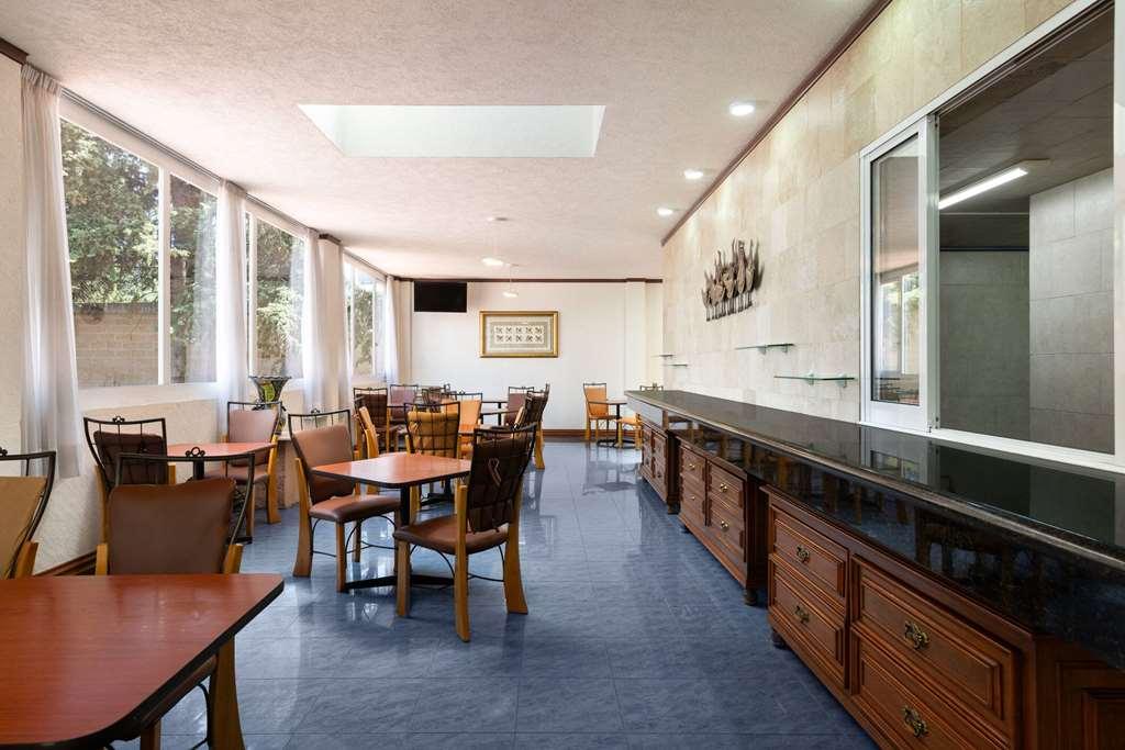 Howard Johnson By Wyndham Toluca Fasilitas foto