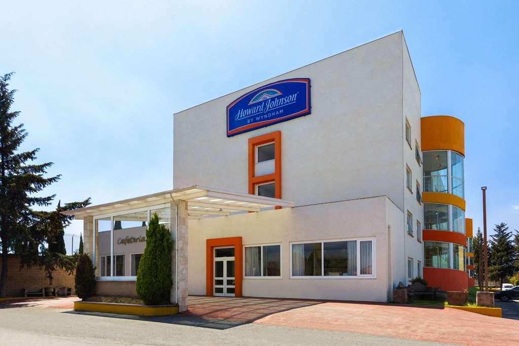 Howard Johnson By Wyndham Toluca Bagian luar foto