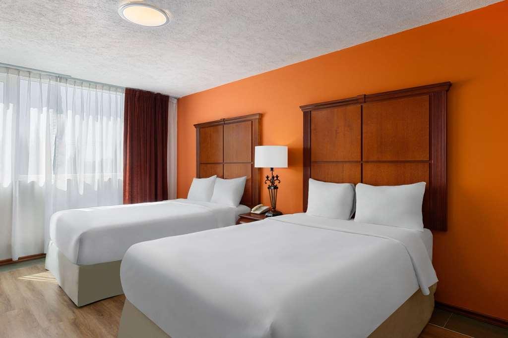 Howard Johnson By Wyndham Toluca Ruang foto